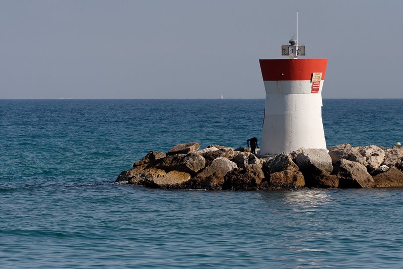 l'entrée du port