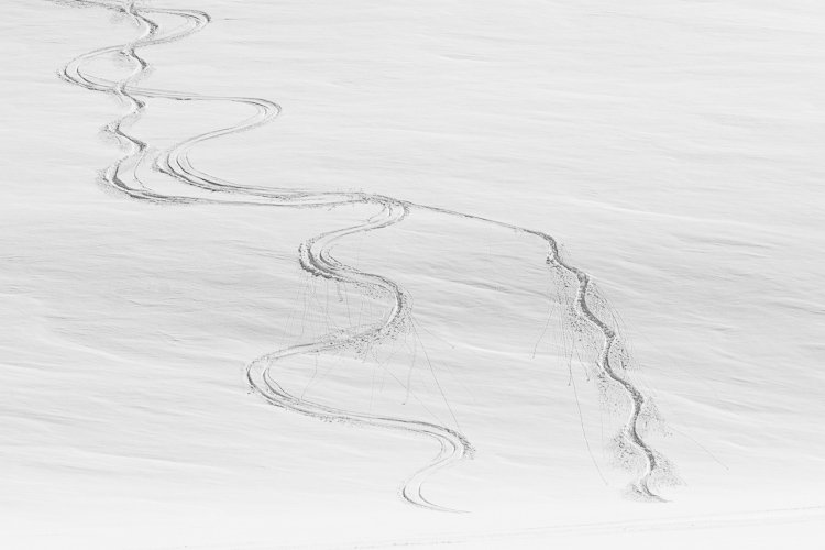 traces